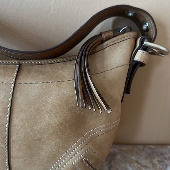 Coach Soho Small Leather Tan Heather Hobo Shoulder Bag With Stitching. - Picture 2 of 16
